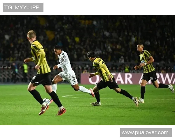 足球联赛球队训练强度与比赛表现关系